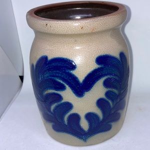 Vintage 1994 BBP Salt glazed pottery / stoneware Blue Heart Crock / pot / jar